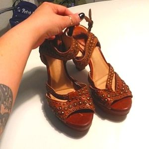 EUC Cognac Leather Frye Samamtha Disc Ankle Strap heels size 9.5